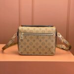 Shoulder Bag Louis Vuitton Métis LVW031 - Image 5