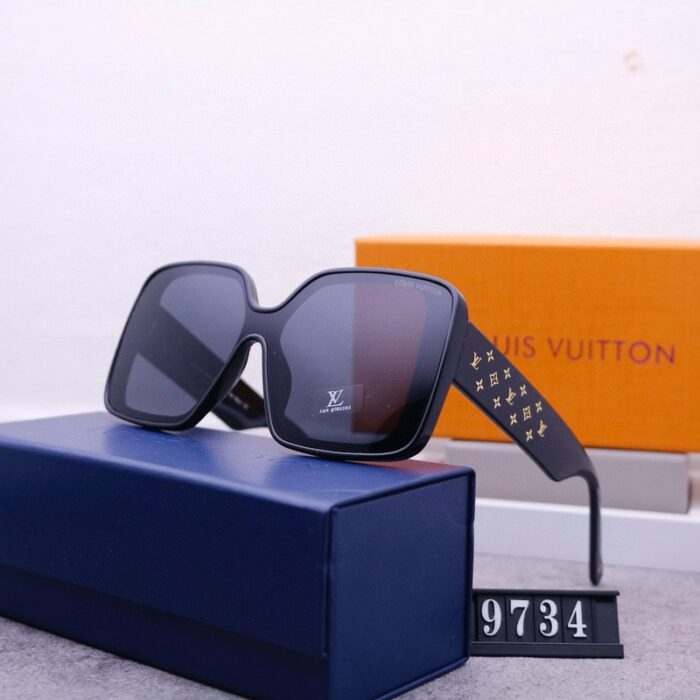 Sunglasses Louis Vuitton LVW069 - Image 1