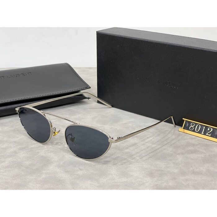 Sunglasses Yves Saint Laurent YSL026 - Image 3