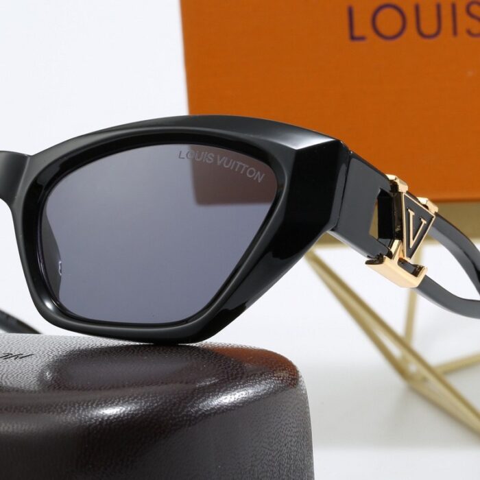 Sunglasses Louis Vuitton LVW071 - Image 3