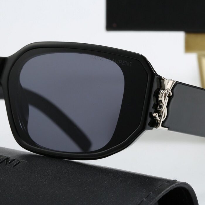 Sunglasses Yves Saint Laurent YSL021 - Image 3