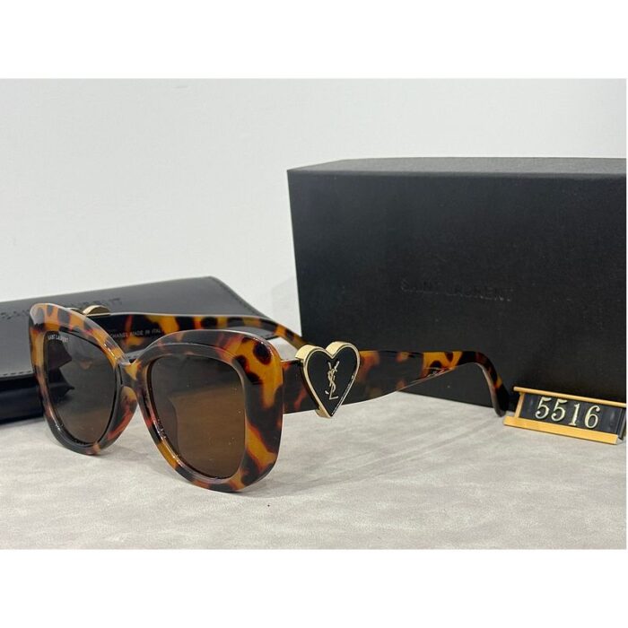 Sunglasses Yves Saint Laurent YSL015 - Image 6
