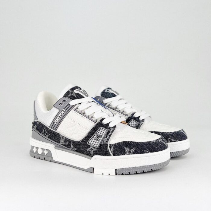 Louis Vuitton Trainer Sneaker LV156 - Image 1