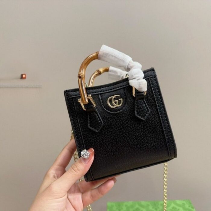 Gucci Diana Mini Bag GC206 - Image 1