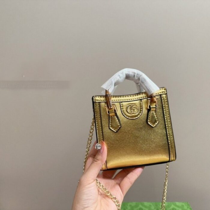 Gucci Diana Mini Bag Metallic Golg GC207 - Image 1