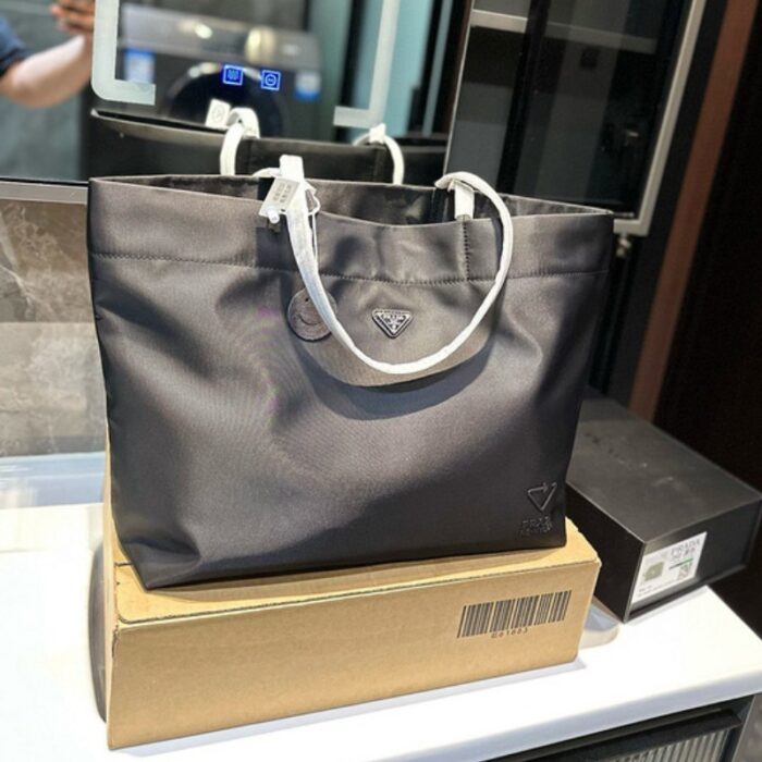 Prada Nylon Tote Bag PD079 - Image 1