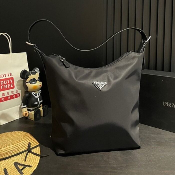 Prada Nylon Vintage Bag PD084 - Image 1