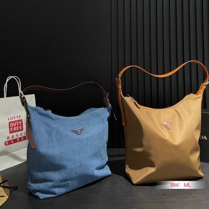 Prada Nylon Vintage Bag PD085 - Image 1