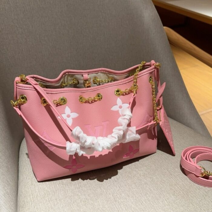 Louis Vuitton Bundle Tote Bag LV261 - Image 2