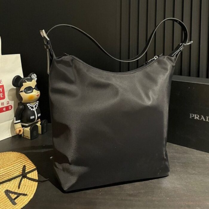 Prada Nylon Vintage Bag PD084 - Image 2