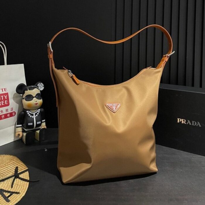 Prada Nylon Vintage Bag PD085 - Image 2