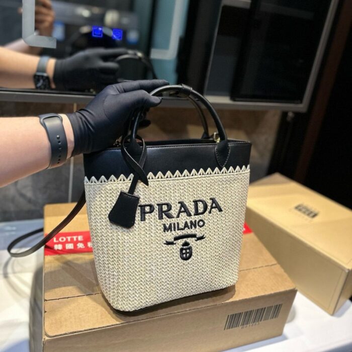 Prada Crochet Tote Bag PD088 - Image 2