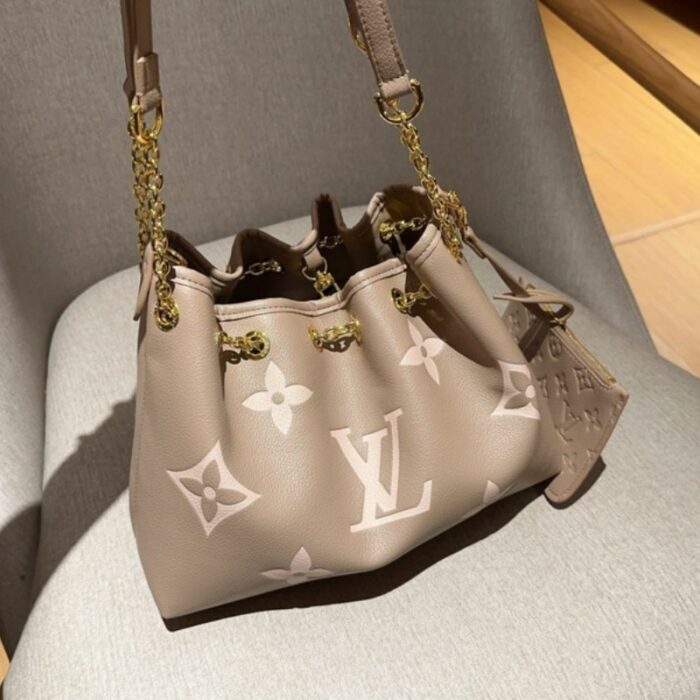 Louis Vuitton Bundle Tote Bag LV262 - Image 3