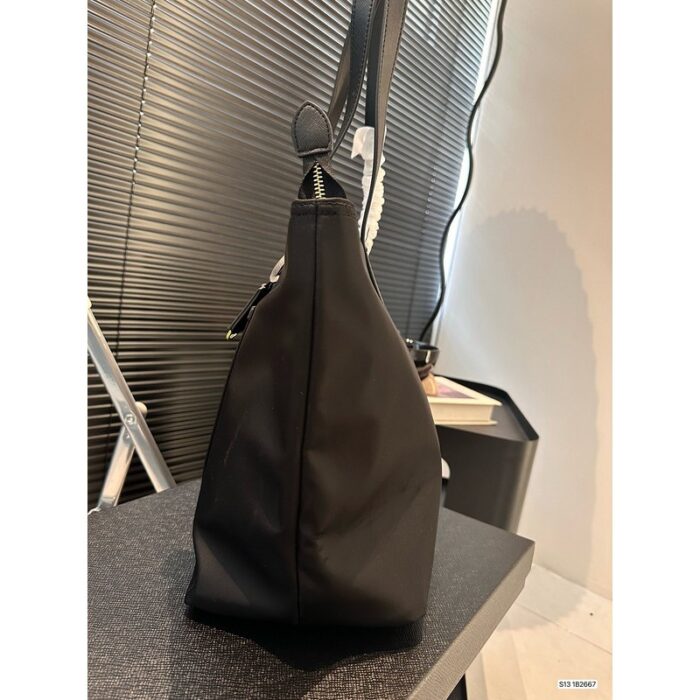 Prada Re-Edition 1978 Re-Nylon And Saffiano Tote Bag PD080 - Image 3