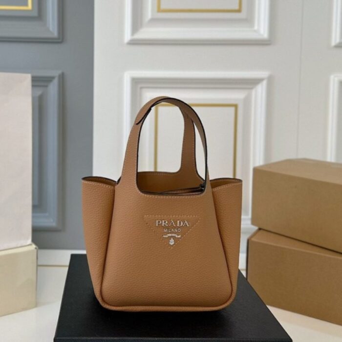 Prada Medium Leather Bag PD083 - Image 2