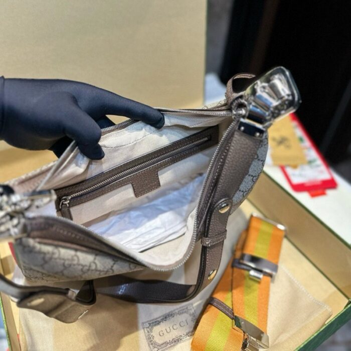 Gucci Attache Shoulder Bag GC243 - Image 4