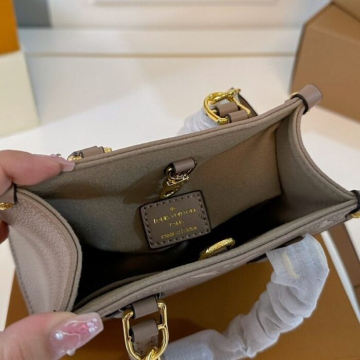 Louis Vuitton On The Go Tote Bag LV260 - Image 4