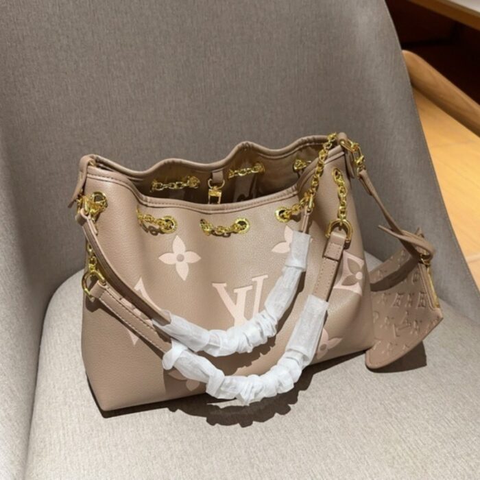Louis Vuitton Bundle Tote Bag LV262 - Image 4
