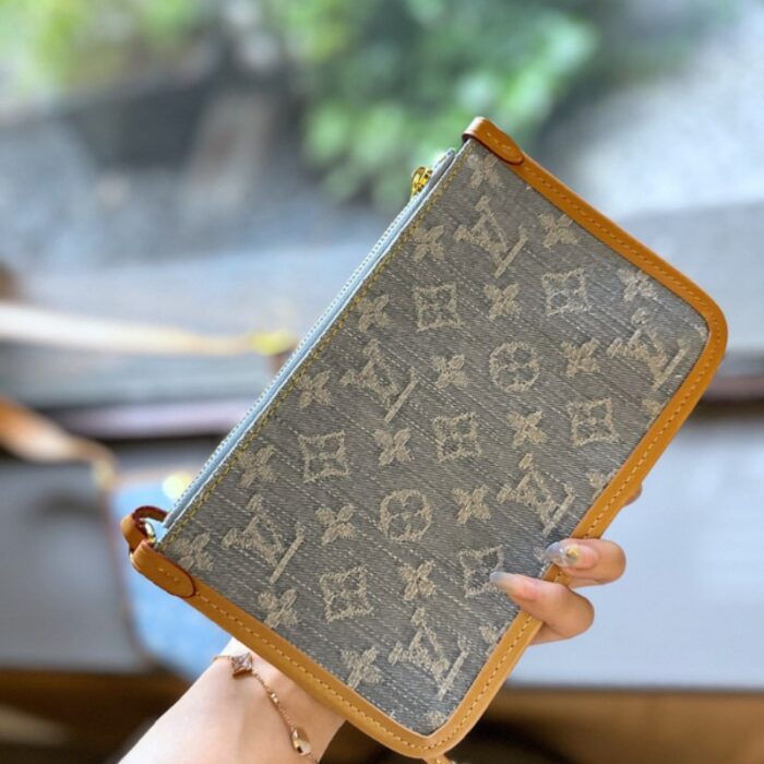 Louis Vuitton CarryAll PM Bag LV264 - Image 4