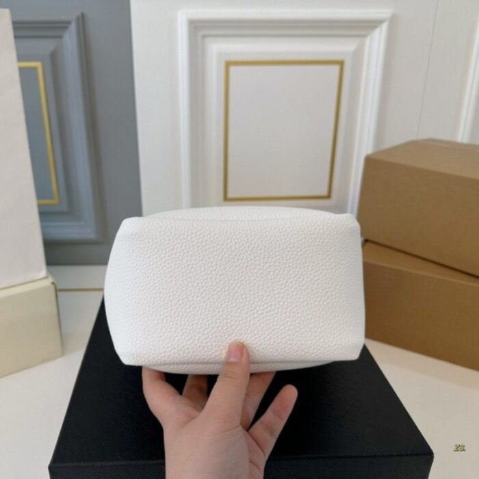Prada White/Black Medium Leather Bag PD082 - Image 4