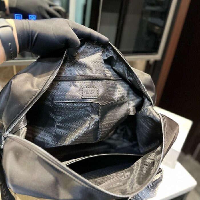Prada Nylon Travel Bag PD090 - Image 4
