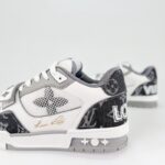 Louis Vuitton Trainer LV157 - Image 5