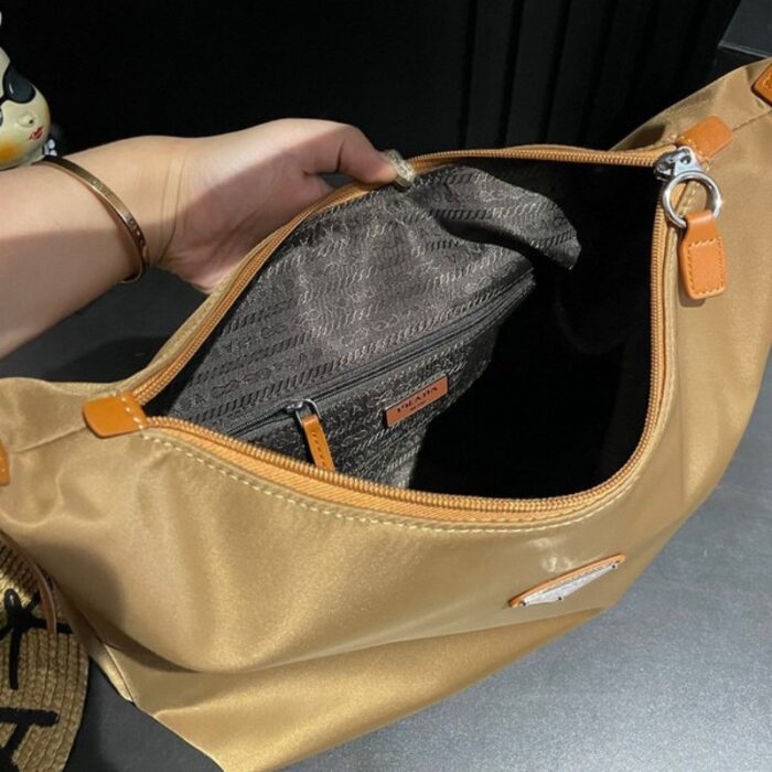 Prada Nylon Vintage Bag PD085 - Image 5