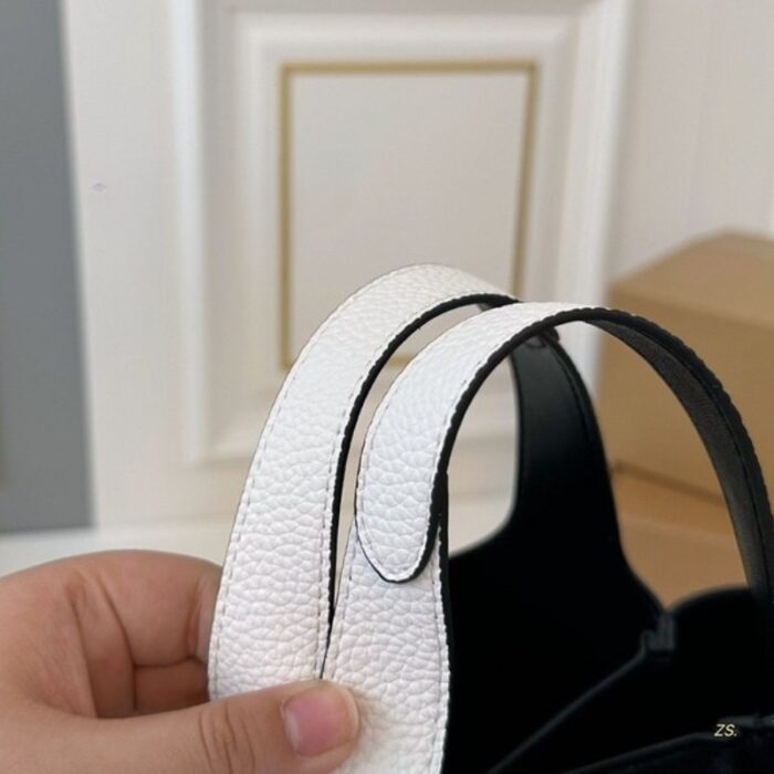 Prada White/Black Medium Leather Bag PD082 - Image 6