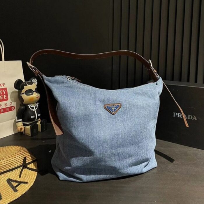 Prada Nylon Vintage Bag PD085 - Image 6