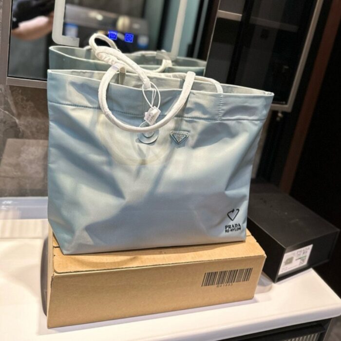 Prada Nylon Tote Bag PD079 - Image 6